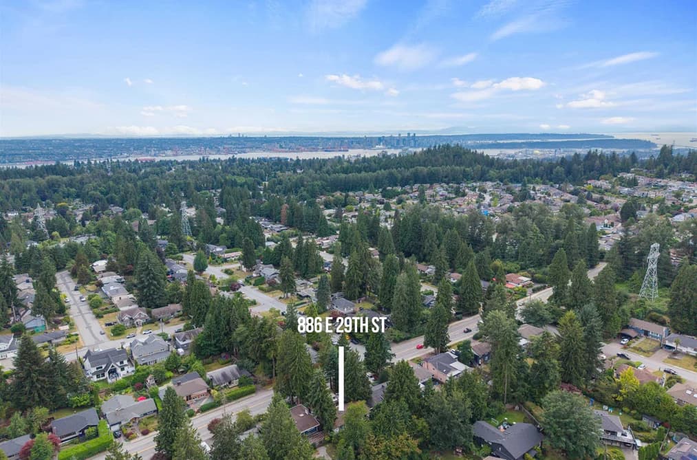 886 E 29TH STREET, North Vancouver, BC — Residential for Sale - Main Photo