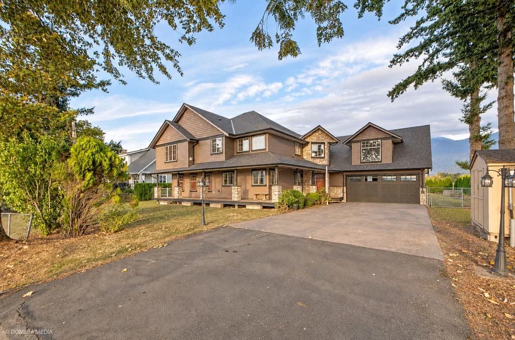 8878 UPPER PRAIRIE ROAD, Chilliwack, BC — Residential for Sale - Photo 2