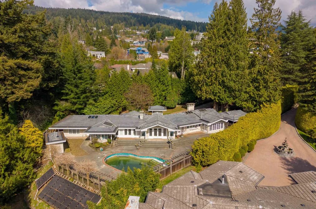 House for sale at 888 Pyrford Road West Vancouver British Columbia - MLS: R3144206