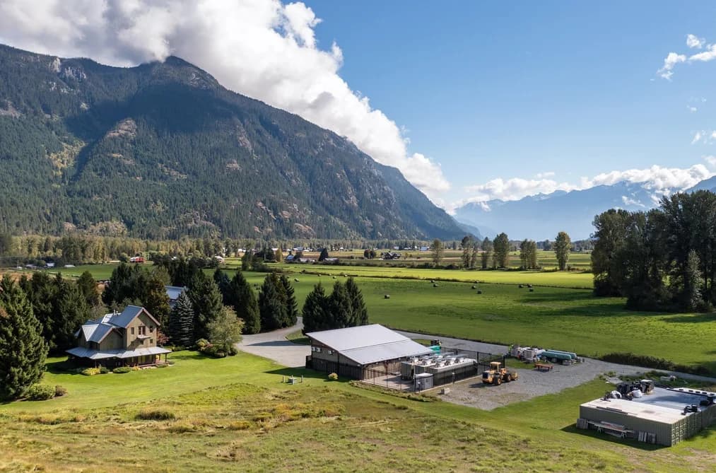 8891 PEMBERTON MEADOWS ROAD, Pemberton, BC — Residential for Sale - Main Photo