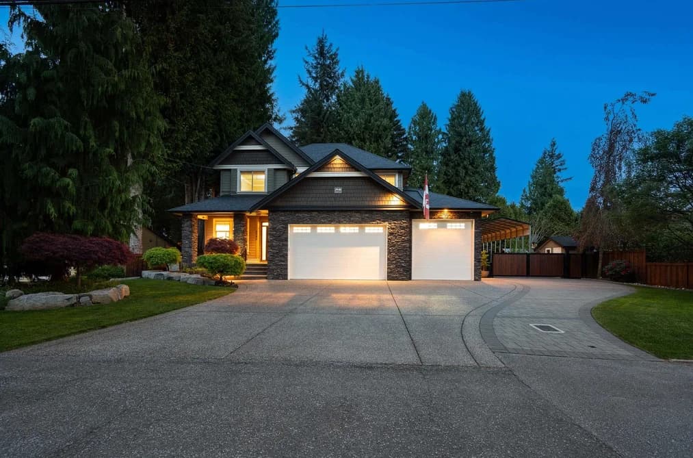 8946 WRIGHT STREET, Langley, BC — Residential for Sale - Photo 2