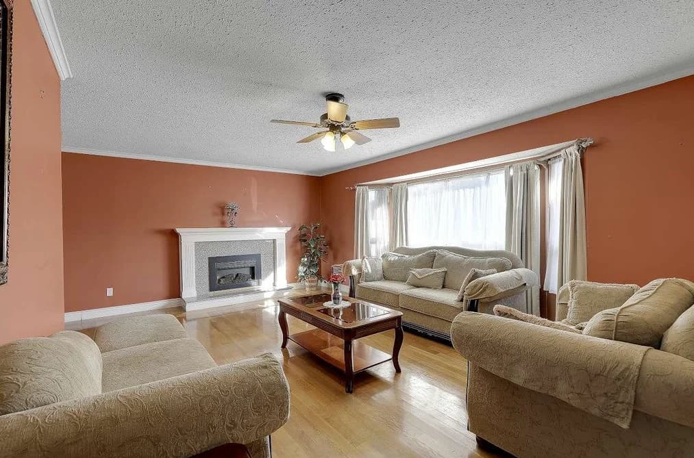 8947 URSUS CRESCENT, Surrey, BC — Residential for Sale - Photo 2