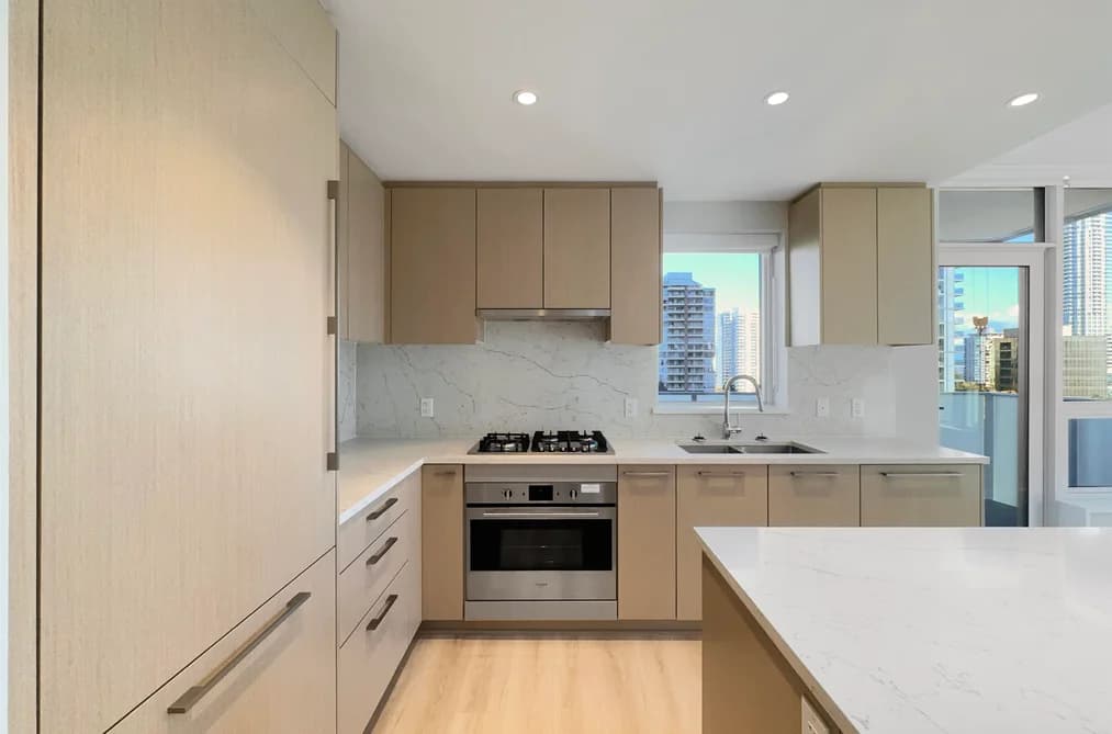 8XX 5938 OLIVE AVENUE, Burnaby BC V5H 0M6 - Photo 1