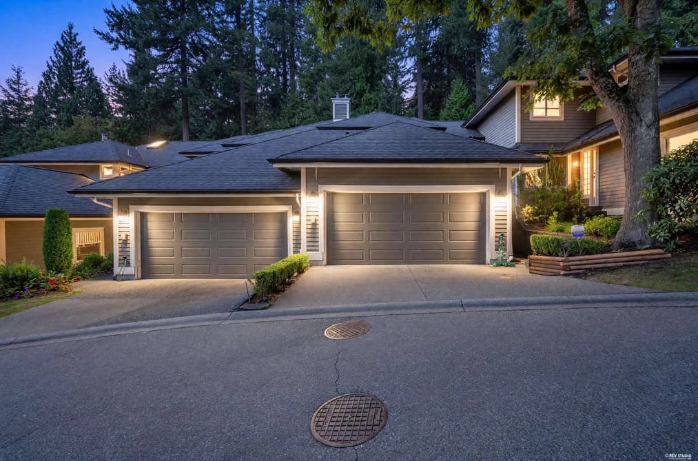 9 181 RAVINE DRIVE, Port Moody, BC — Residential for Sale - Photo 2