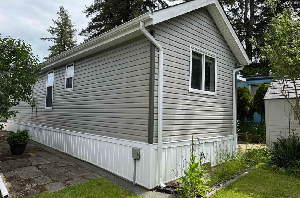 9 24330 FRASER HIGHWAY, Langley, BC — Residential for Sale - Photo 2