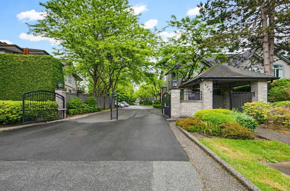 9 4740 221 STREET, Langley, BC — Residential for Sale - Photo 2