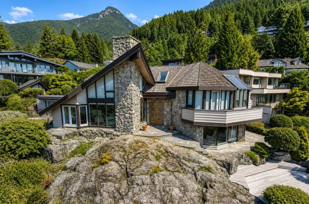 90 TIDEWATER WAY, Lions Bay, BC — Residential for Sale - Main Photo