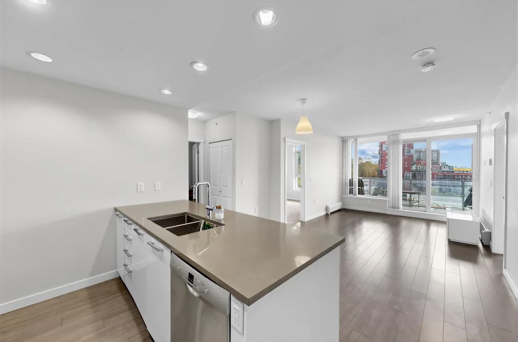 901 3281 E KENT AVENUE NORTH, Vancouver, BC — Residential for Sale - Photo 2