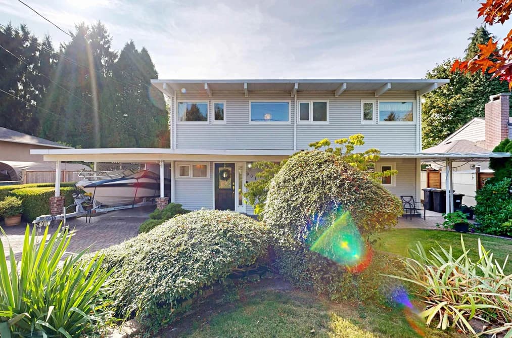 901 DUNDONALD DRIVE, Port Moody, BC — Residential for Sale - Photo 2