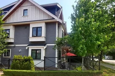 Townhouse for sale at 901 E Broadway Street Vancouver British Columbia - MLS: R3056369