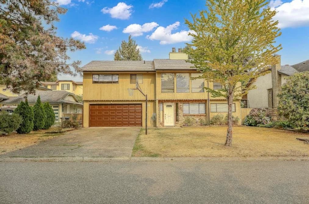 9012 145A STREET, Surrey, BC — Residential for Sale - Photo 2