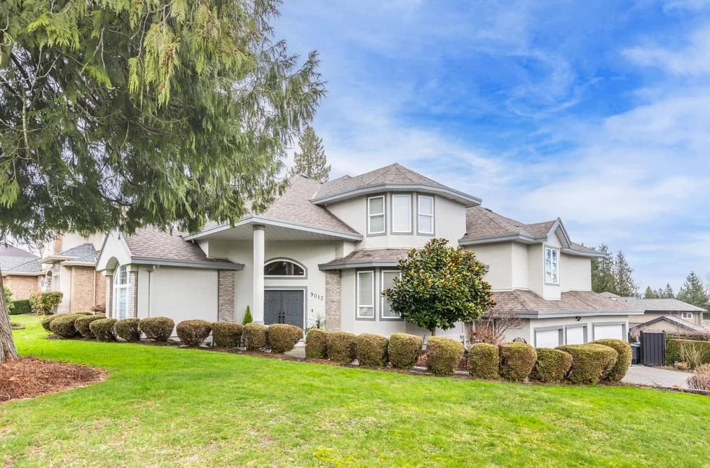 9012 162A STREET, Surrey, BC — Residential for Sale - Photo 2