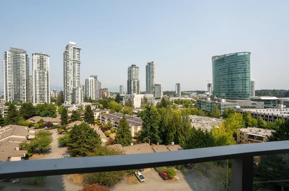 902 13359 OLD YALE ROAD, Surrey, BC — Residential for Sale - Photo 2