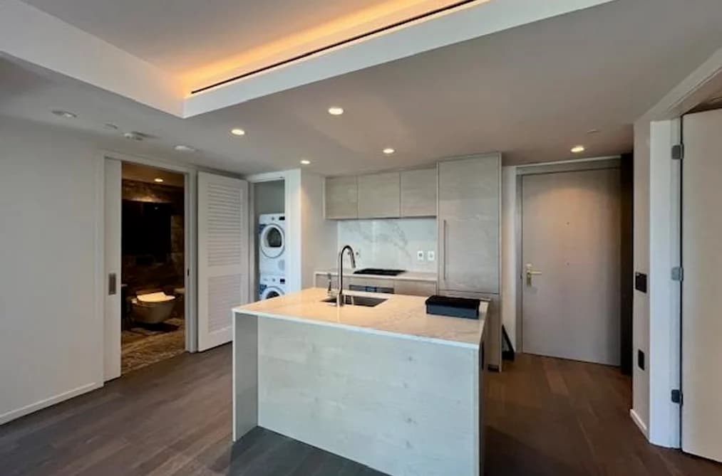 902 1408 ROBSON STREET, Vancouver, BC — Residential for Sale - Main Photo