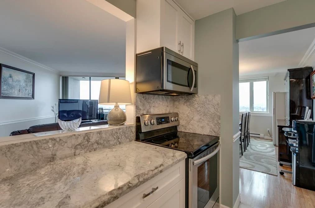 902 3920 HASTINGS STREET, Burnaby, BC — Residential for Sale - Main Photo