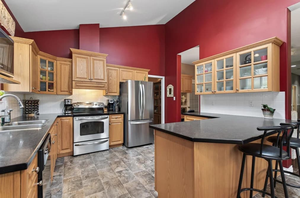 9023 207A STREET, Langley, BC — Residential for Sale - Photo 2