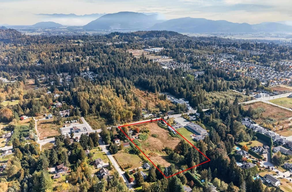 9023 CEDAR STREET, Mission, BC — Residential for Sale - Photo 2