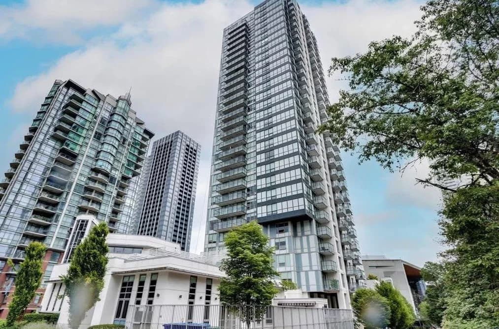903 13398 104 AVENUE, Surrey, BC — Residential for Sale - Photo 2