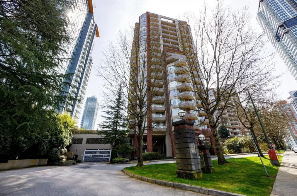 903 738 FARROW STREET, Coquitlam, BC — Residential for Sale - Main Photo