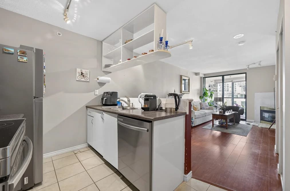 903 939 HOMER STREET, Vancouver, BC — Residential for Sale - Photo 2