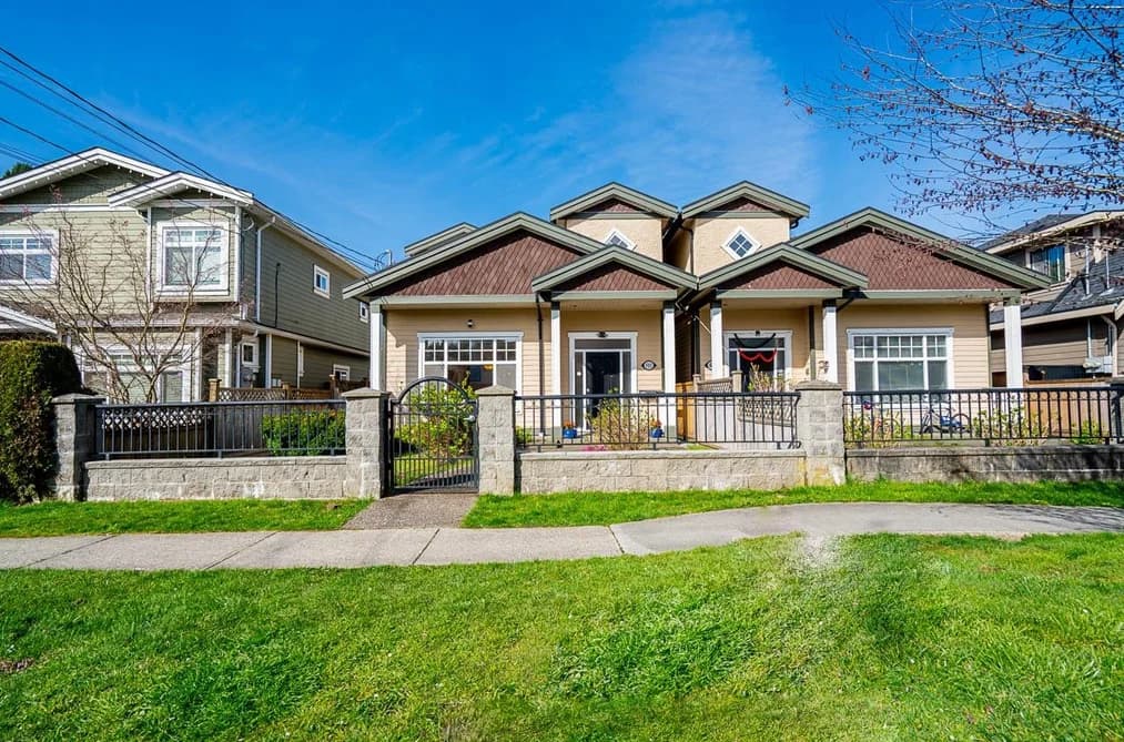 903 CLIFF AVENUE, Burnaby, BC — Residential for Sale - Main Photo
