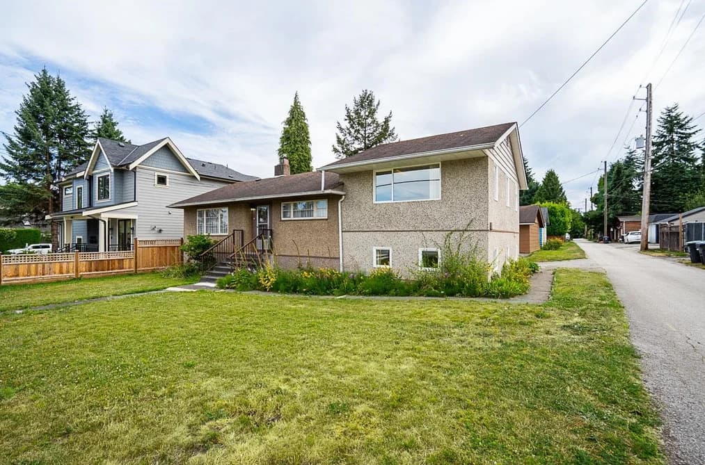 904 FIRST STREET, New Westminster, BC — Residential for Sale - Photo 2