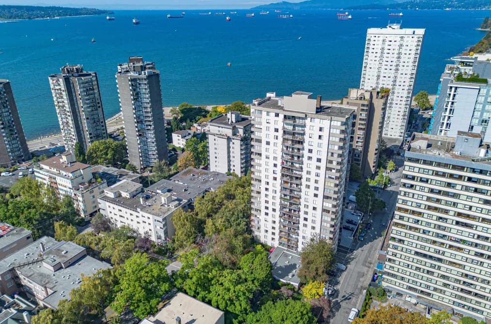 906 1251 CARDERO STREET, Vancouver, BC — Residential for Sale - Main Photo