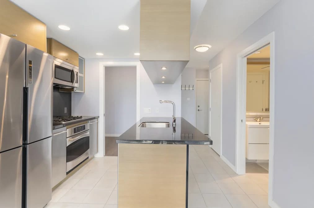 907 833 SEYMOUR STREET, Vancouver, BC — Residential for Sale - Photo 2