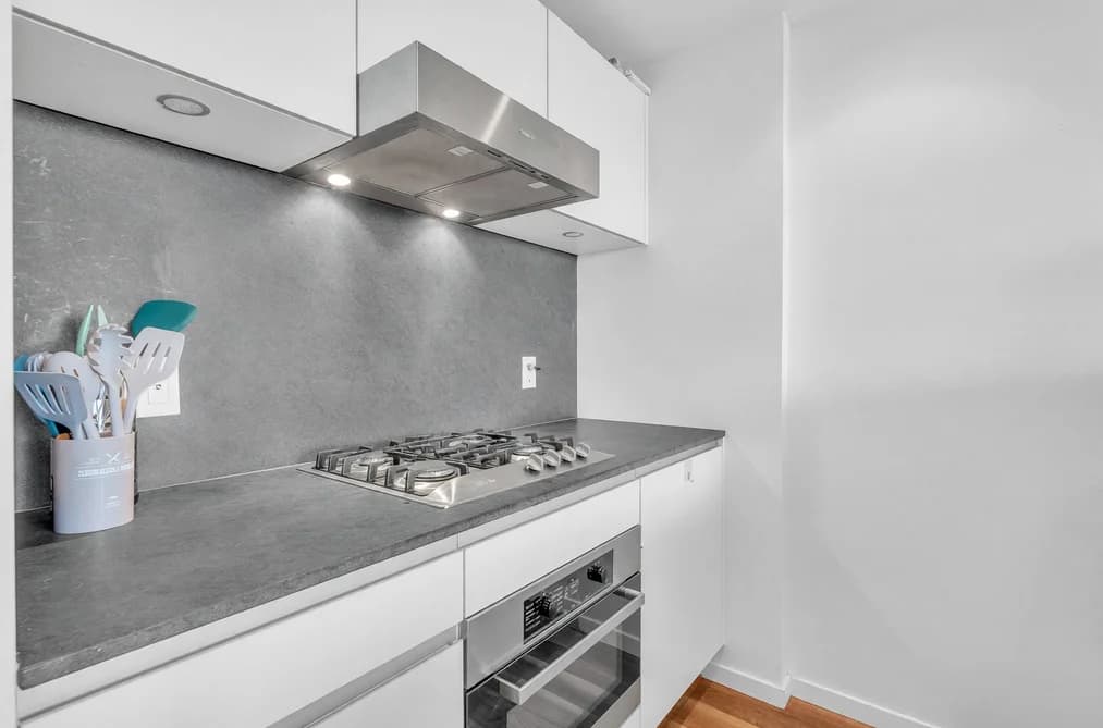 908 8488 CORNISH STREET, Vancouver, BC — Residential for Sale - Photo 2