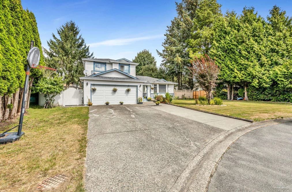 9087 144 STREET, Surrey, BC — Residential for Sale - Photo 2