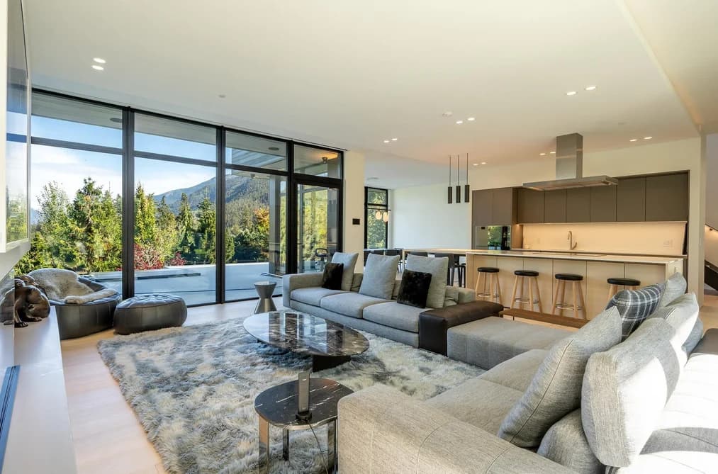 9092 CORDUROY RUN COURT, Whistler, BC — Residential for Sale - Main Photo