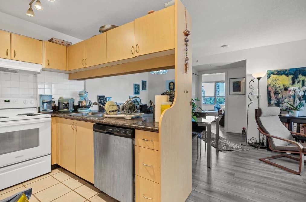 910 6611 COONEY ROAD, Richmond, BC — Residential for Sale - Photo 2