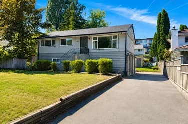House for sale at 910 Robinson Street Coquitlam British Columbia - MLS: R3149682