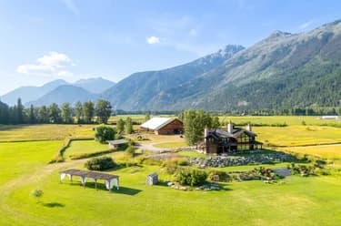 House for sale at 9115 Pemberton Meadows Road Pemberton British Columbia - MLS: R3098550
