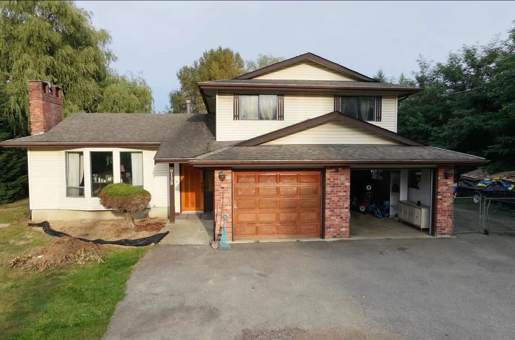 9138 Cedar Street, Mission, BC - House for Sale - Photo 2 of 5 9138 Cedar Street, Mission, BC - House for Sale - Photo 2 of 5
