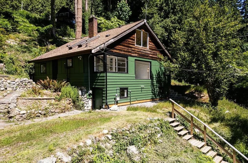 915 MARINE DRIVE, Gibsons, BC — Residential for Sale - Main Photo