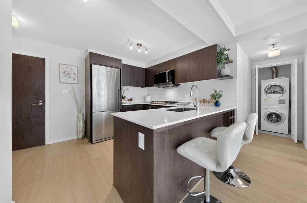 916 7988 ACKROYD ROAD, Richmond, BC — Residential for Sale - Photo 2