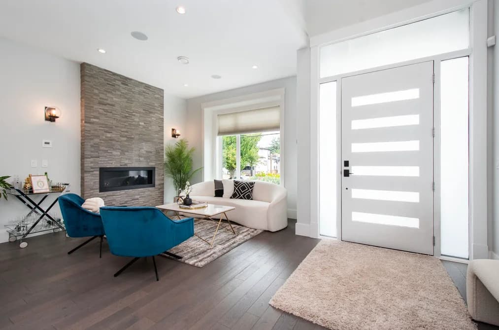 917 SPERLING AVENUE, Burnaby, BC — Residential for Sale - Photo 2