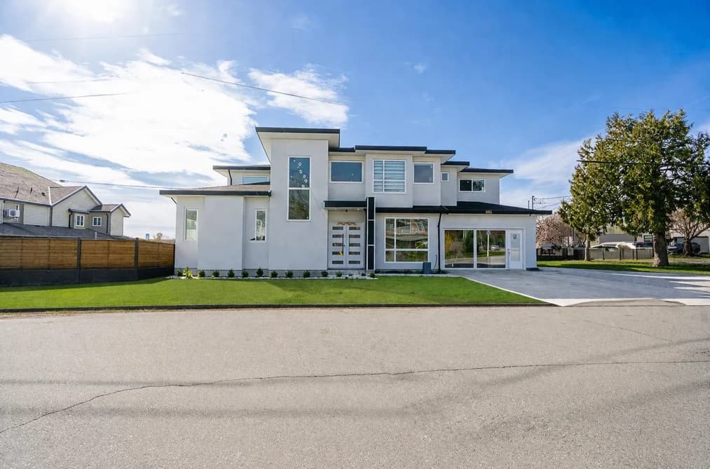 9185 139 STREET, Surrey, BC — Residential for Sale - Photo 2