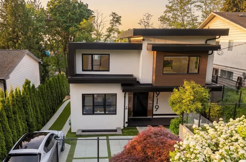 919 E 4TH STREET, North Vancouver, BC — Residential for Sale - Main Photo