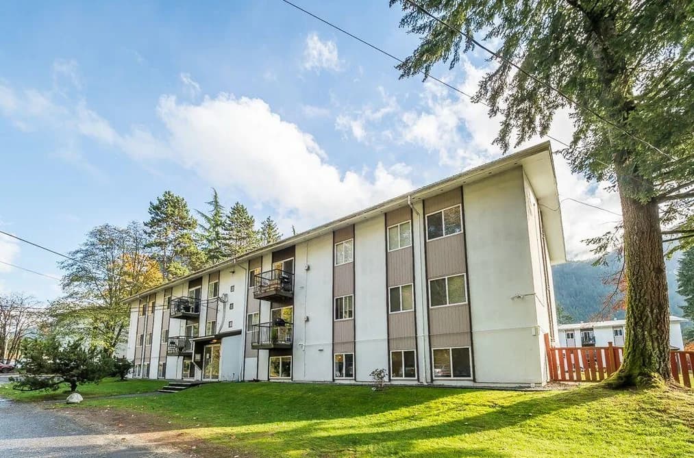 92 38179 WESTWAY AVENUE, Squamish, BC — Residential for Sale - Main Photo