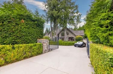 House for sale at 920 Pyrford Road West Vancouver British Columbia - MLS: R3104803