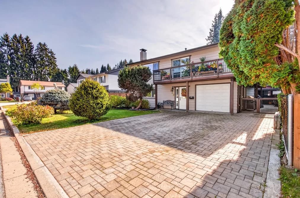 920 RAYMOND AVENUE, Coquitlam, BC — Residential for Sale - Photo 2