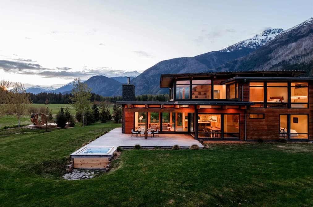 9209 PEMBERTON MEADOWS ROAD, Pemberton, BC — Residential for Sale - Main Photo