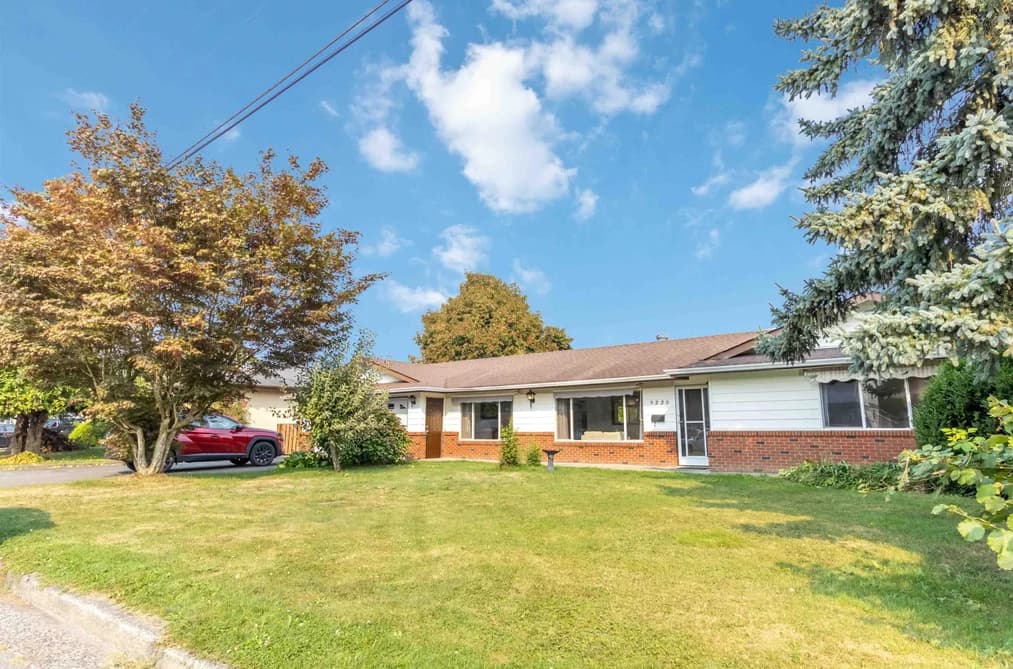9220 COOTE STREET, Chilliwack, BC — Residential for Sale - Main Photo