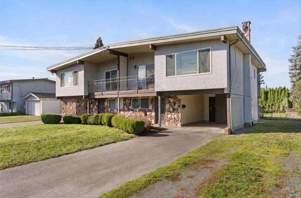 9229 JAMES STREET, Chilliwack, BC — Residential for Sale - Main Photo