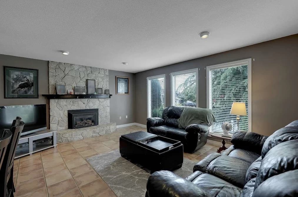 9230 212B STREET, Langley, BC — Residential for Sale - Photo 2