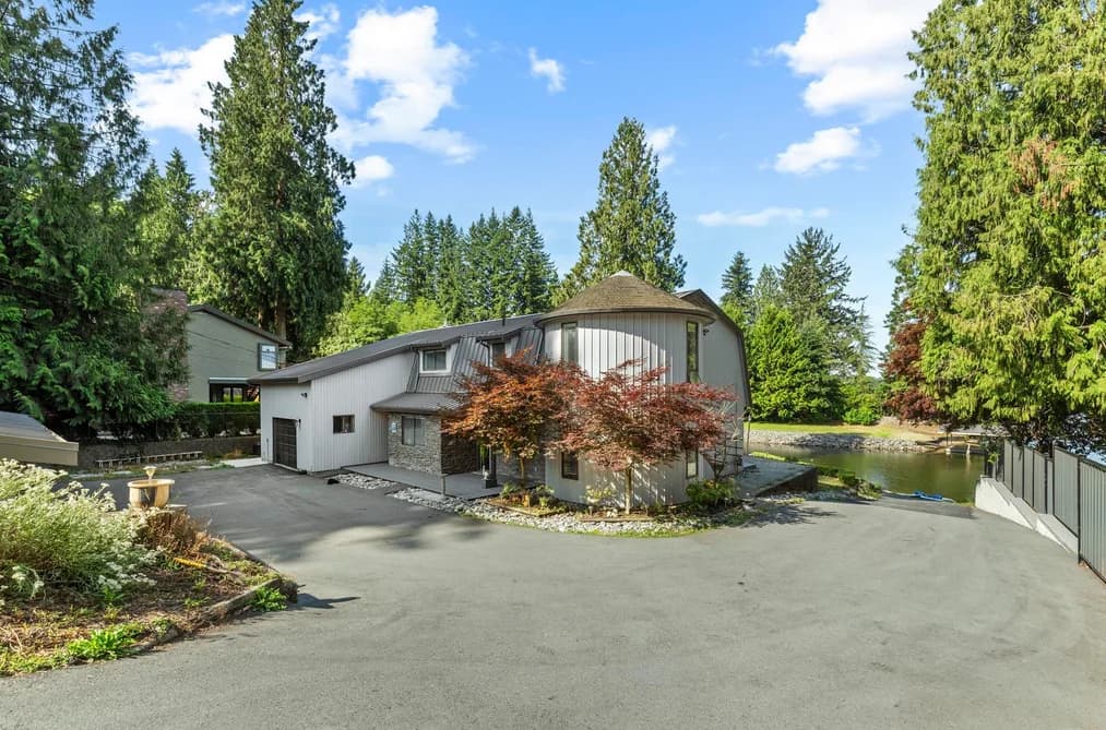 9233 HAYWARD STREET, Mission, BC — Residential for Sale - Photo 2