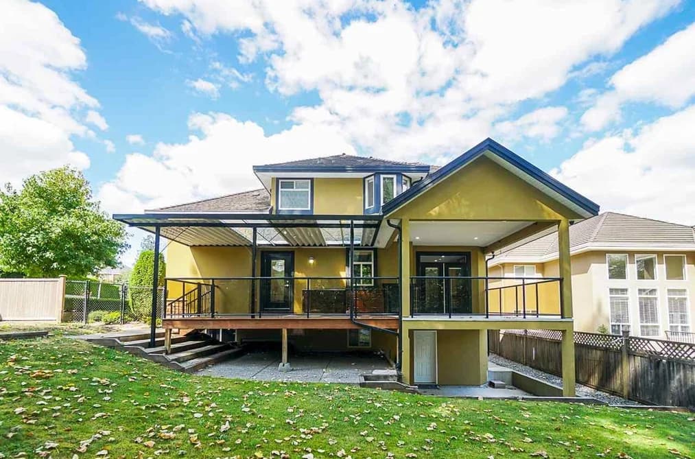 9238 164 STREET, Surrey, BC — Residential for Sale - Photo 2