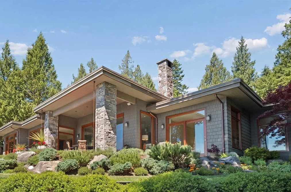 9269 JORGENSEN DRIVE, Halfmoon Bay, BC — Residential for Sale - Main Photo